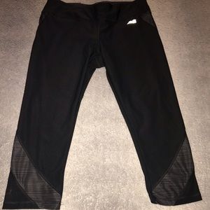 Avia work out capris